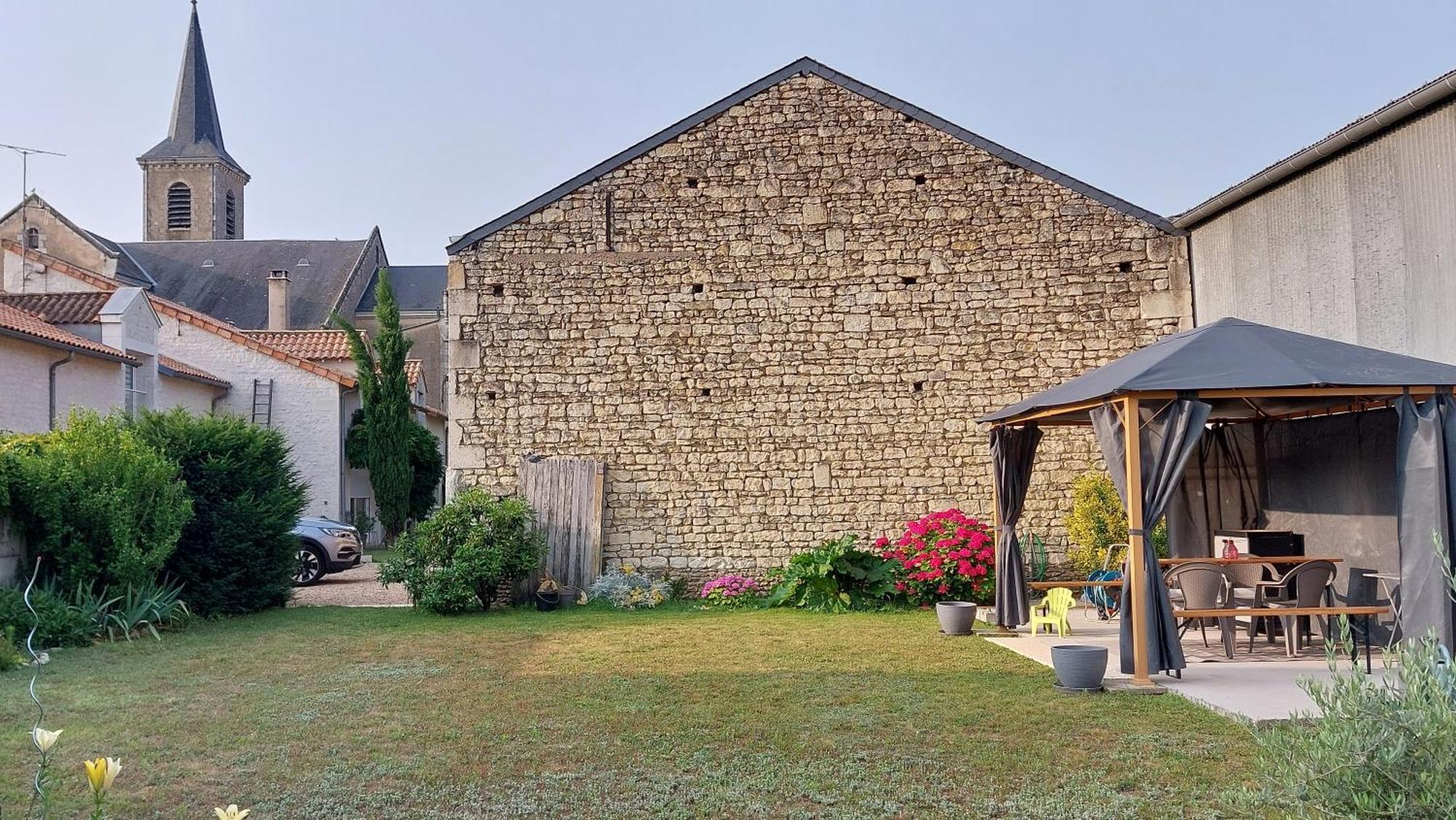 Gite Amanala Poitou Saint-Genest-d'Ambiere Zewnętrze zdjęcie